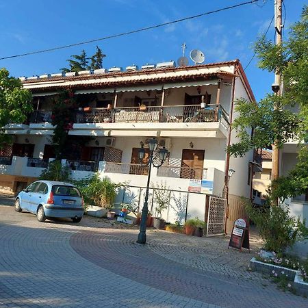 Hotel Agni -Enoikiazomena Diamerizmata Kallithea  Exterior photo